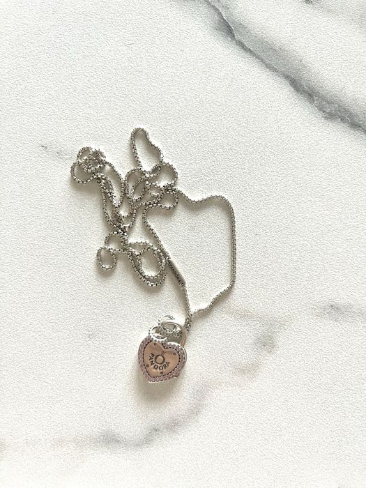 Колье PANDORA с кулоном сердце