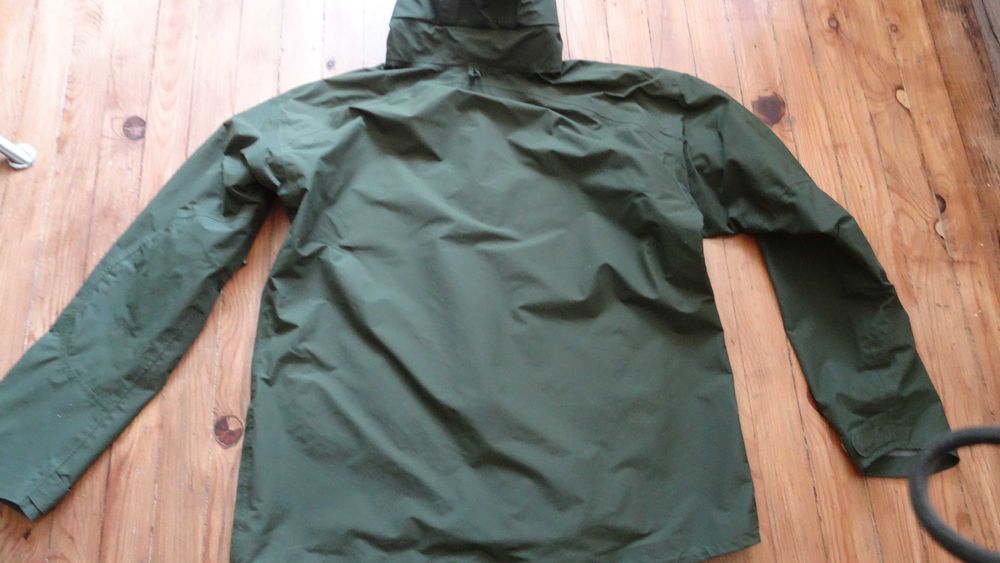 norrona XXL яке и XL панталон модел vassfaret gore tex GTX