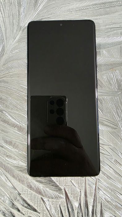Продавам Samsung s21 ultra 256gb