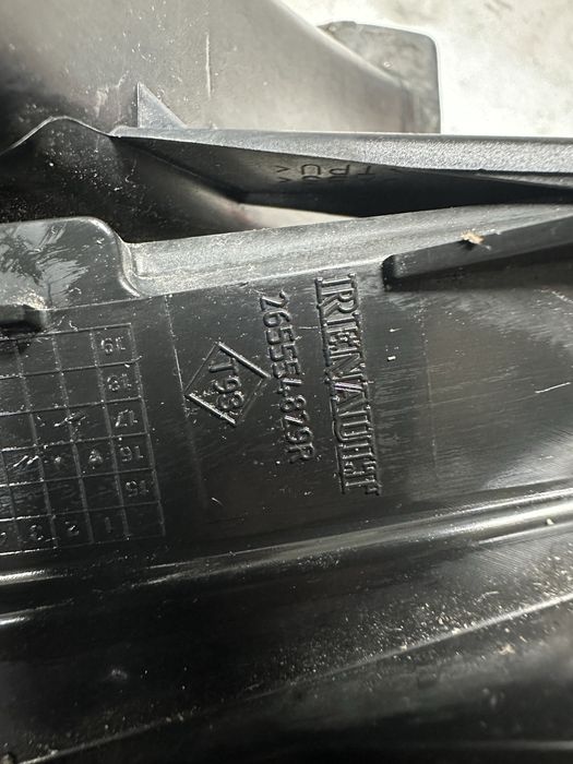 Stop stânga aripă renault megane.4.cod:265554829.r.