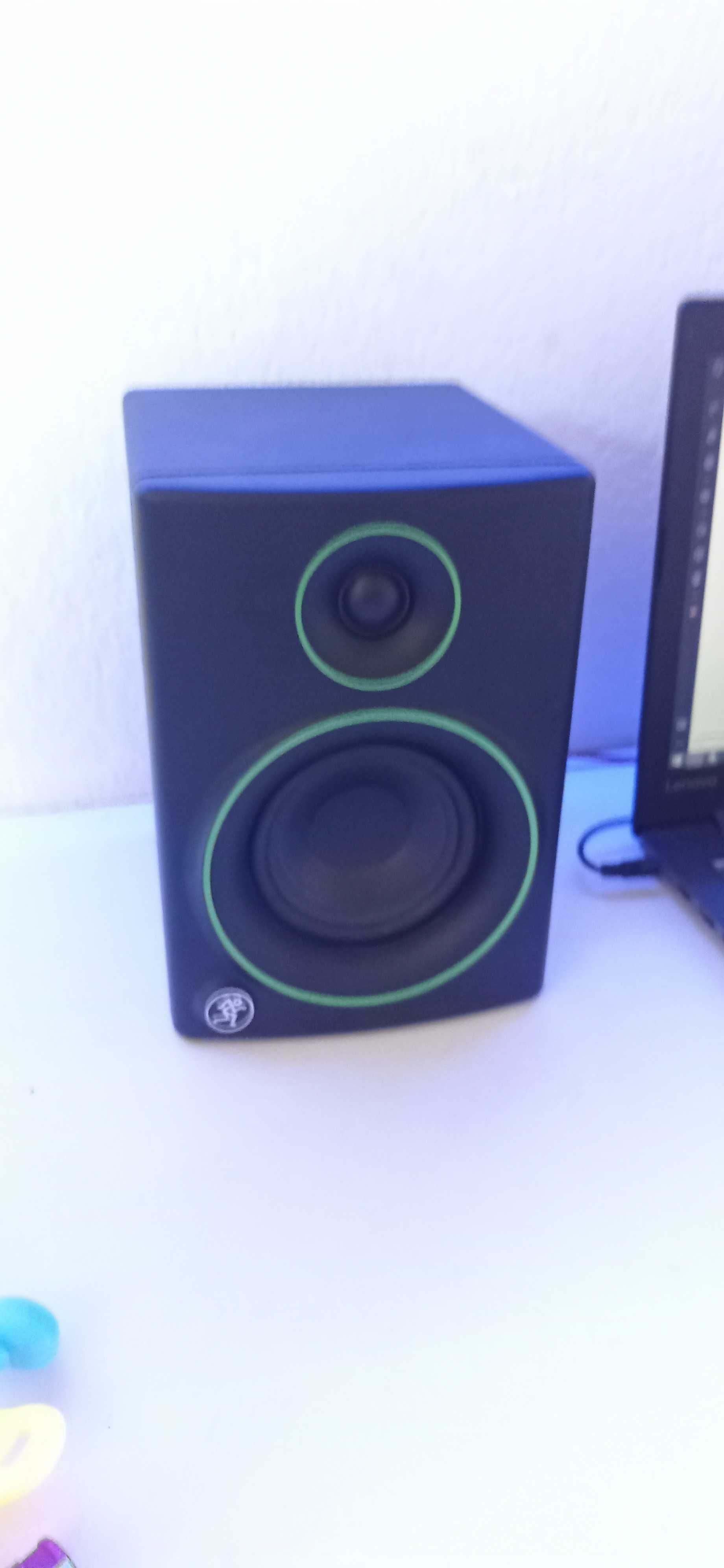 CR4 Multimedia Monitor Reference