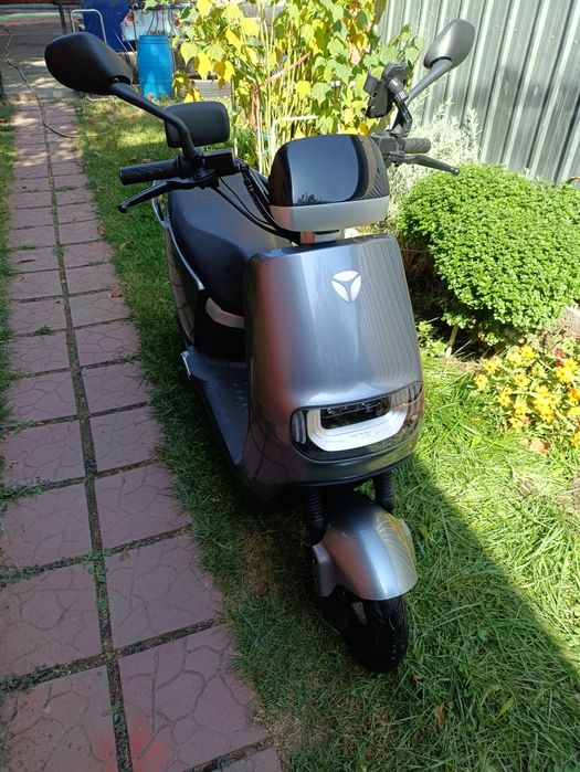 Электромопед Yadea E8 S