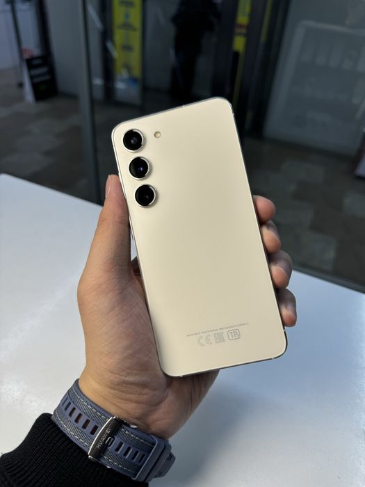 Продам Samsung S23 128gb