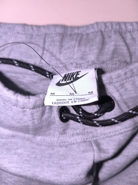 Pantaloni scurti nike tech