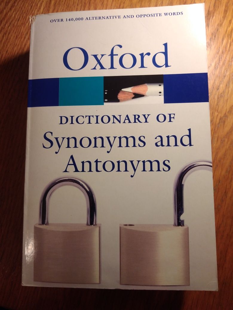 Dicționar engleză Oxford Synonyms and Antonyms