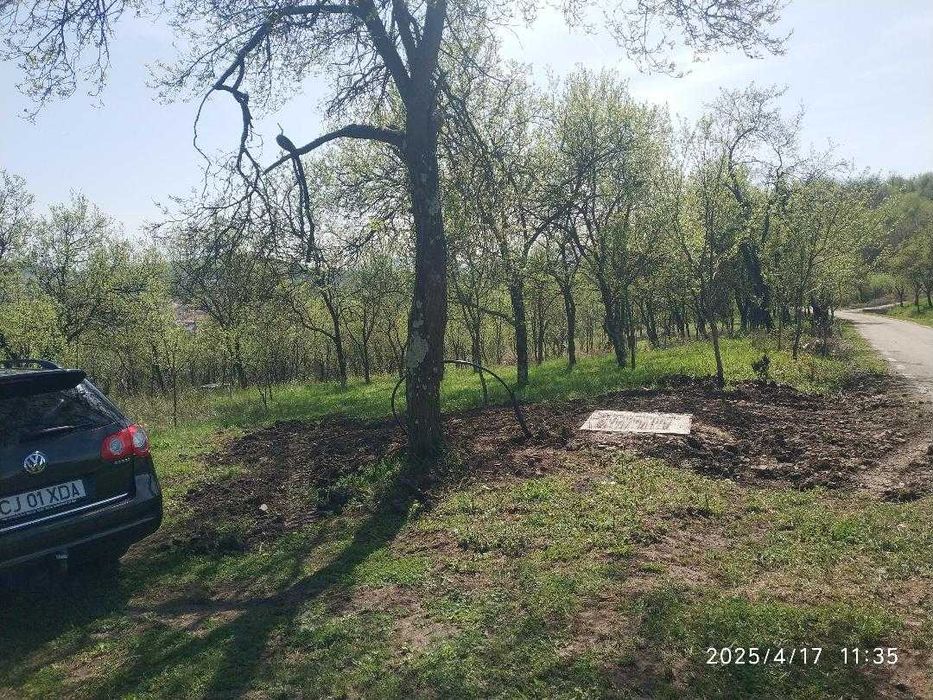 Teren 2400mp Criseni, Salaj