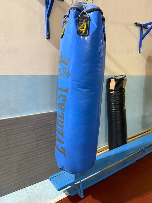 Продам боксерские груши в хорошем состоянии как на фото