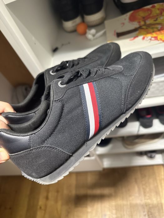 Adidasi Tommy Hilfiger marimea 43