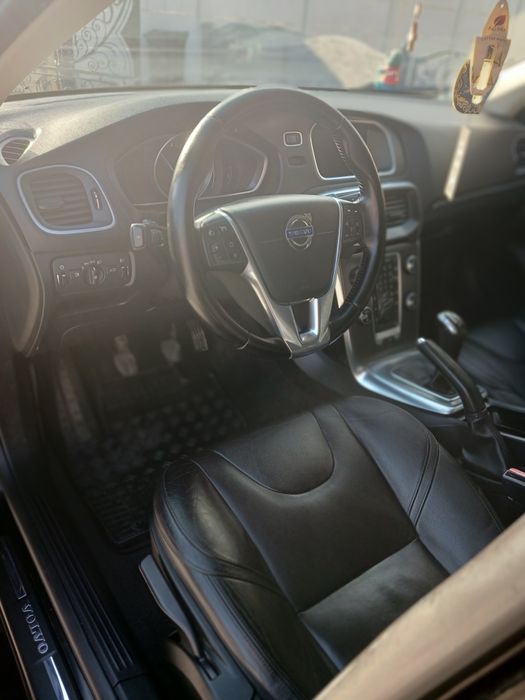 Volvo V 40 D2 2.0 diesel 120 CP