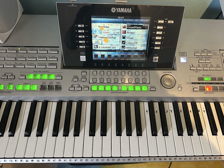 Orga profesionala Yamaha Tyros 2
