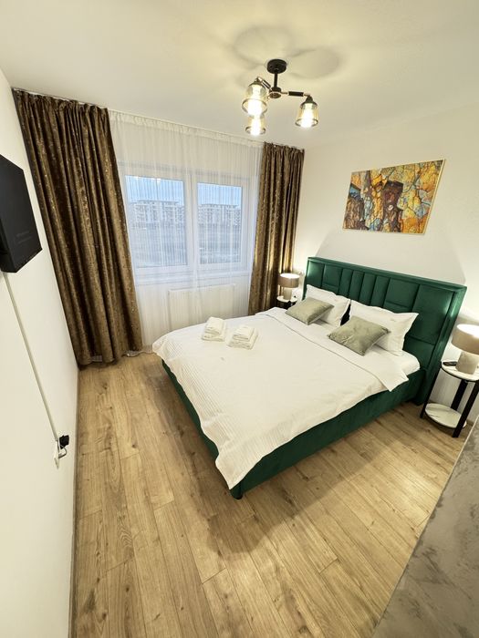 BV Luxury Cazare Apartamente 1-2-3 C Regim Hotelier - Coresi Mall