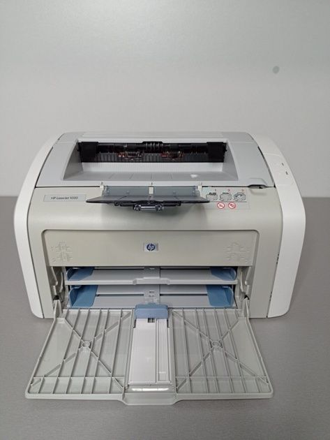 Продам принтер  HP 1018