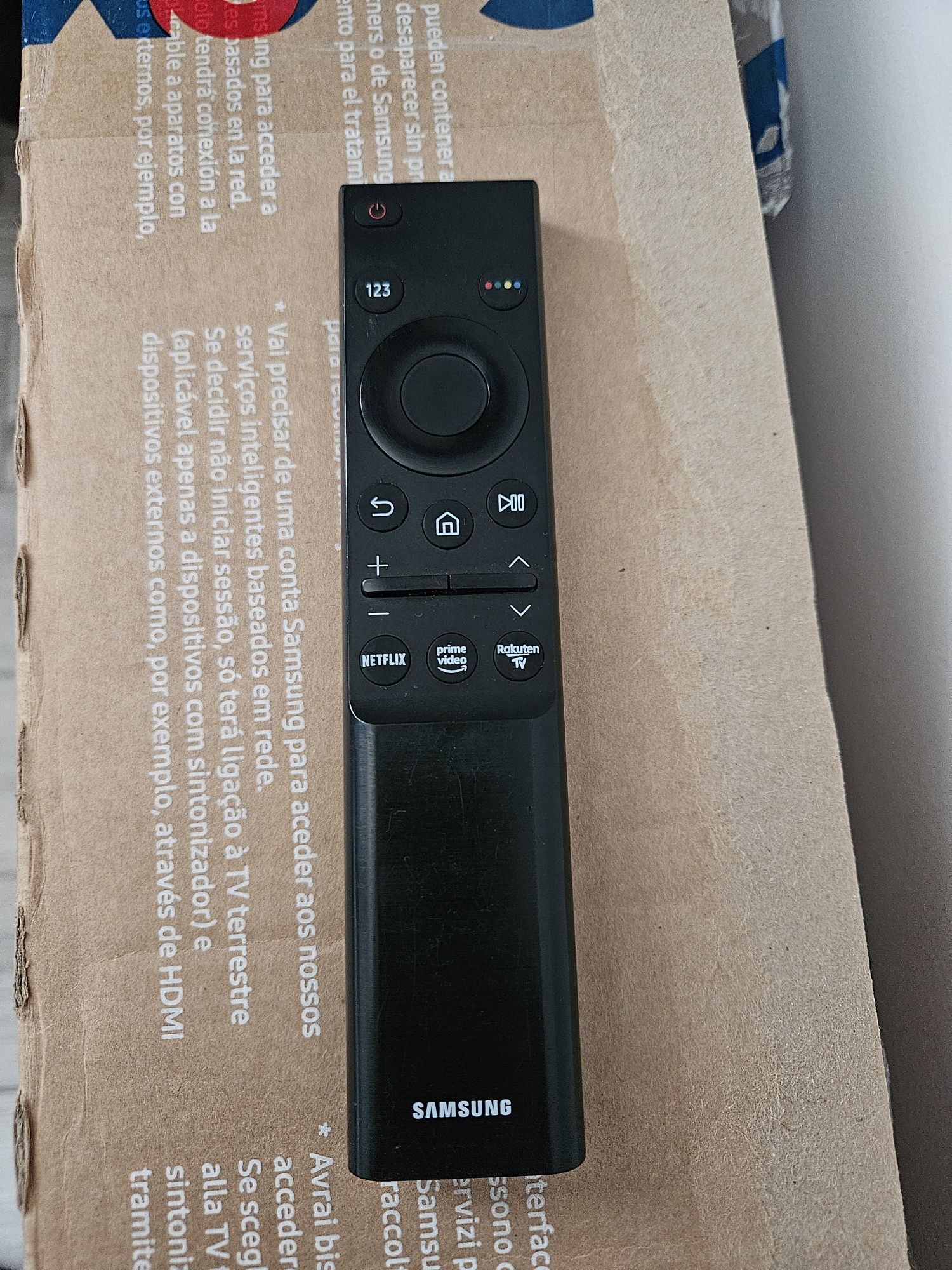 Televizor SAMSUNG 108 cm, Smart, 4K Ultra HD cutie