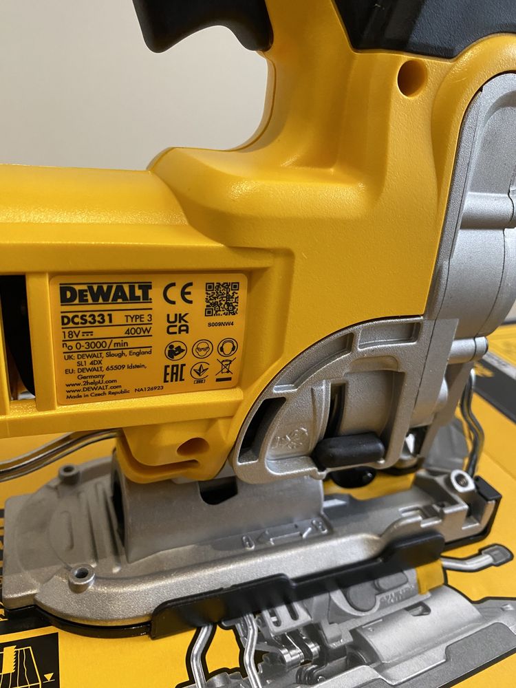 DeWALT Зеге / Прободен трион DCS331N 18V XR