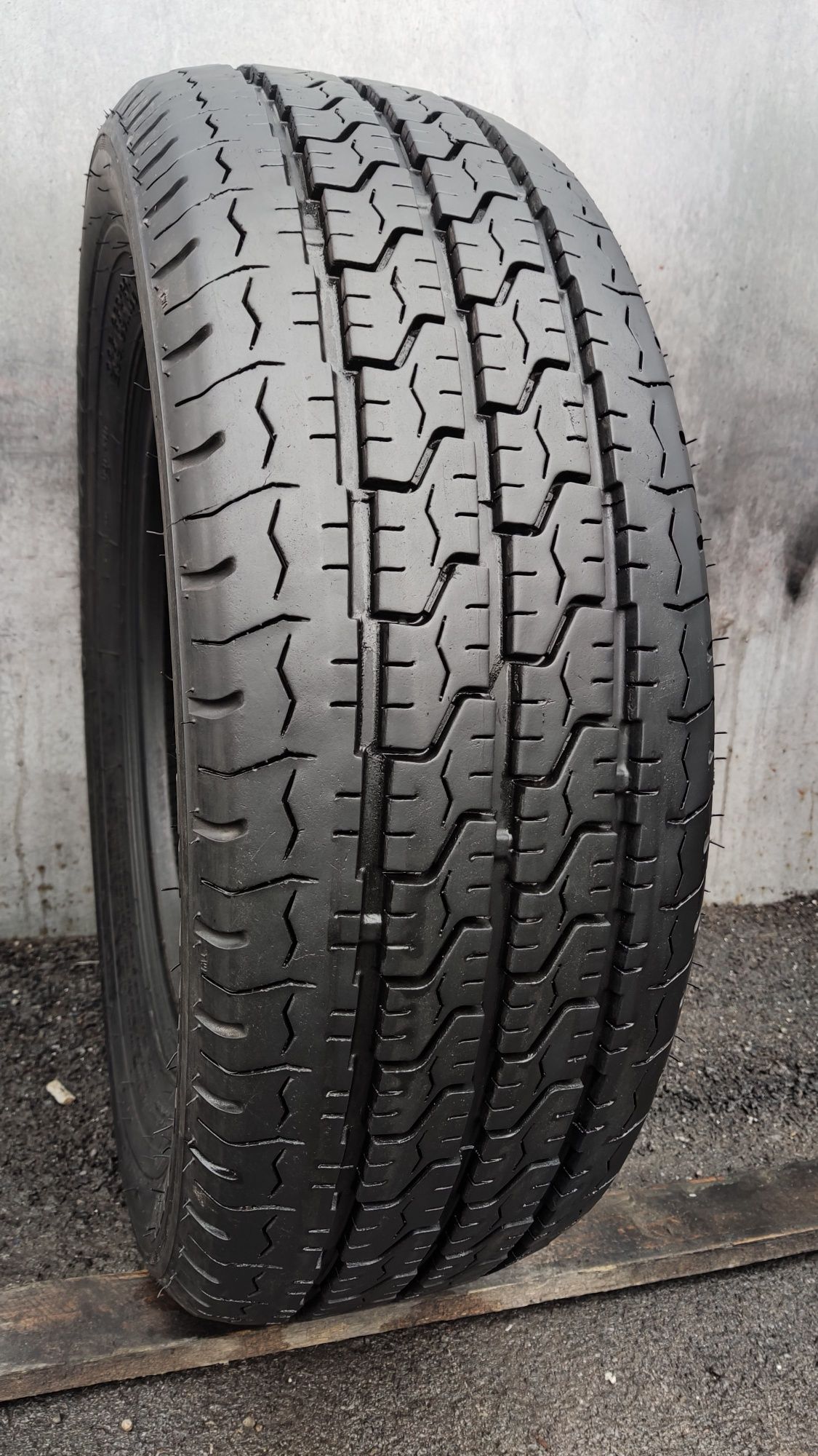 бусова гума 235/65/16C Wanli Transporter 
dot21
9.2mm
Много добро