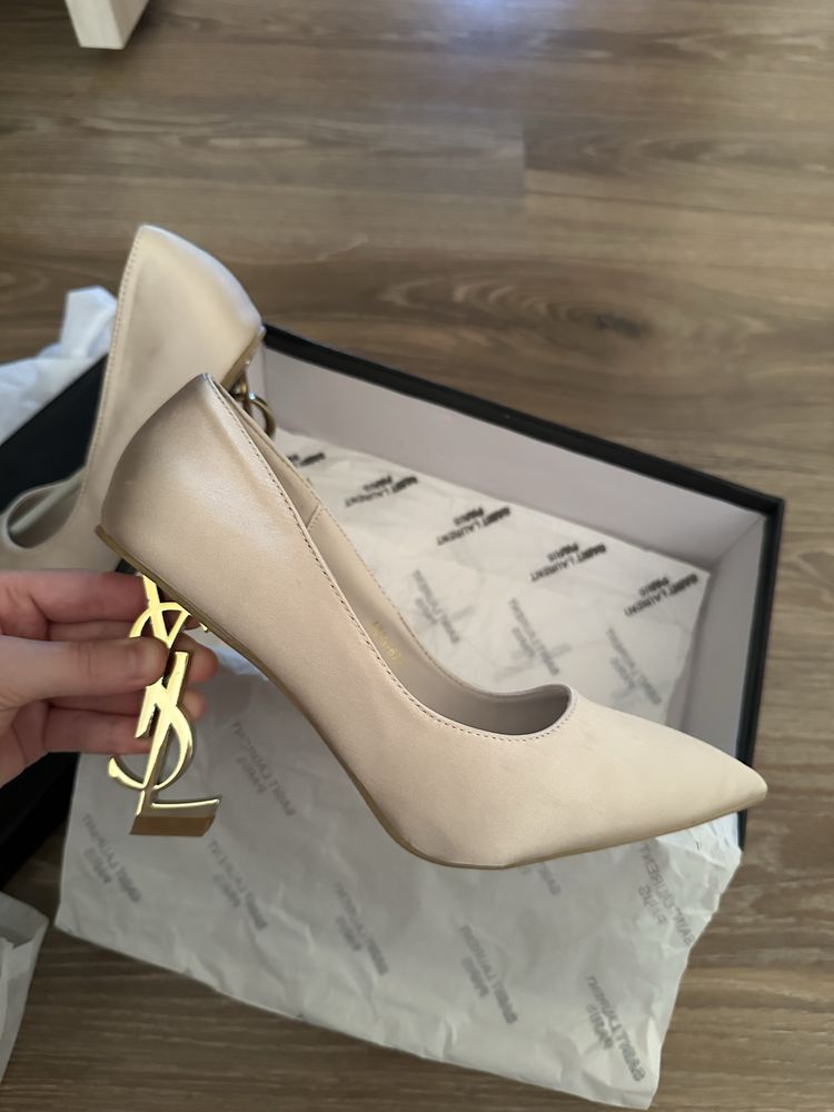 Каблуки saint laurent
