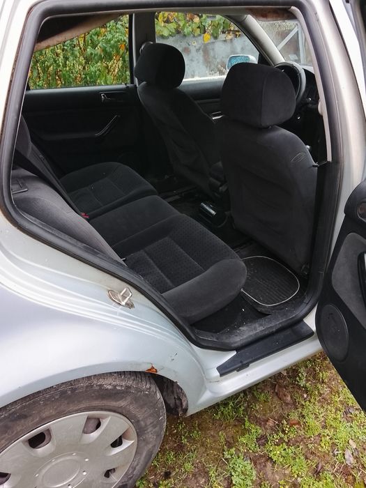 VW Golf 1.6, 101 к.с, 1999г.