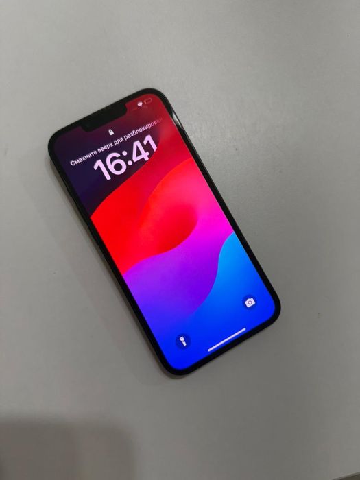 Продам Iphone 13 в идеале