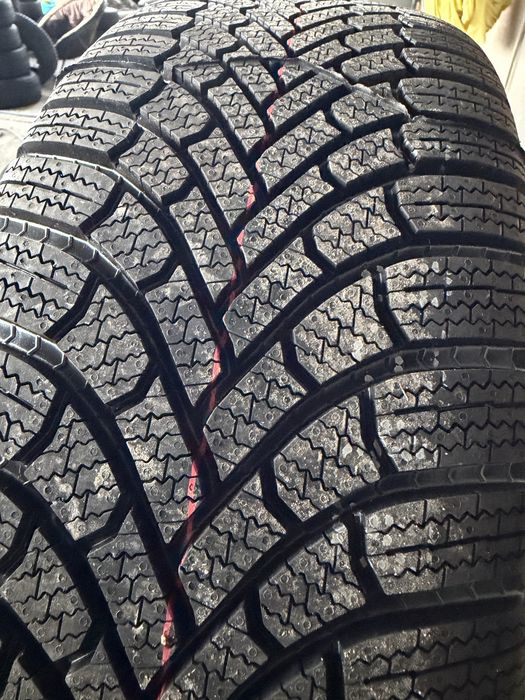 205/60/16 Bridgestone 4бр дот25