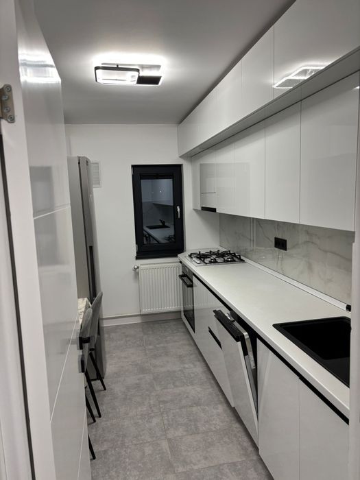 Apartament 3 camere 70 mp etajul 2