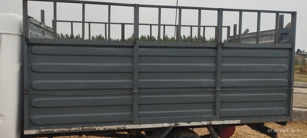 Борт сотилади контейнер дан ясалган