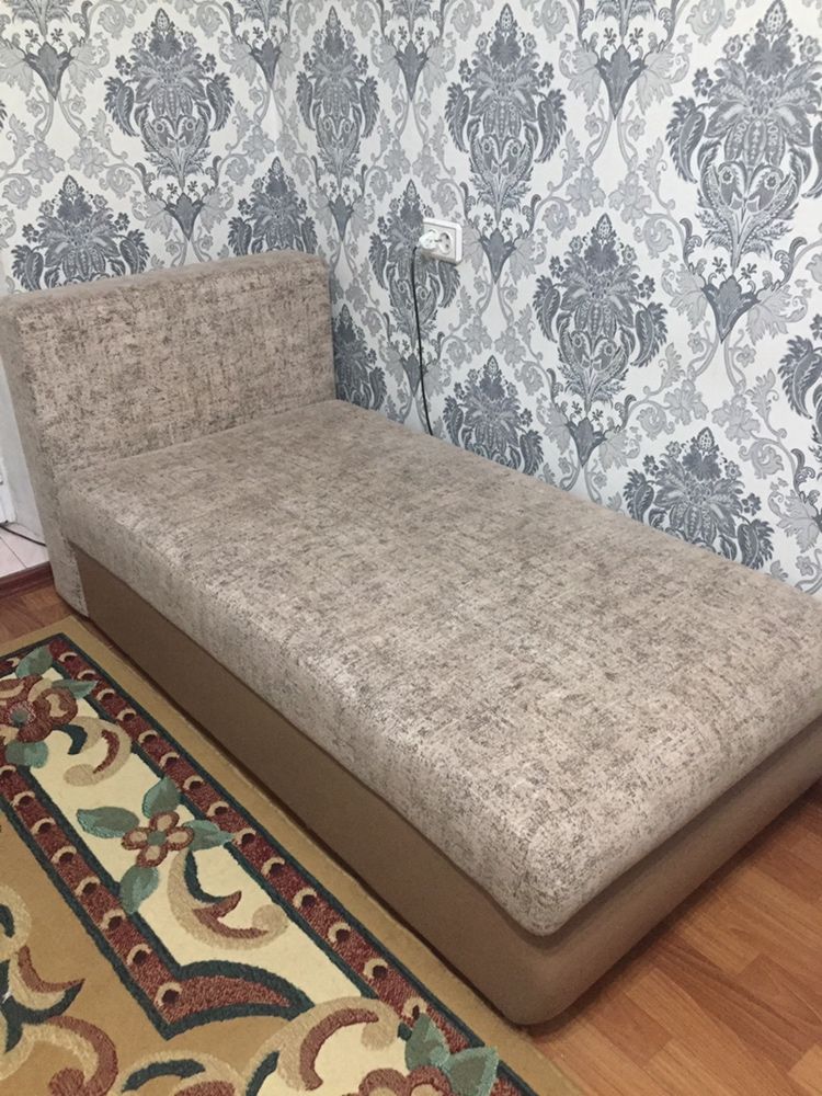 Одноместный диван
