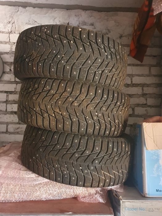 Продам зимные шины