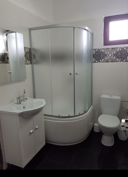 Se inchiriaza apartament 2 camere open space tip studio