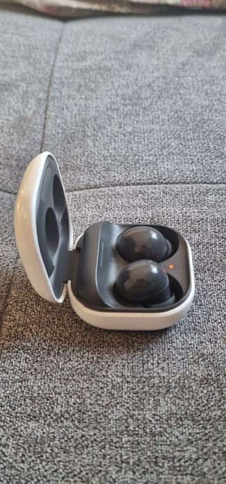 Самсунг с22 ультра в подарок дам наушники беспроводные самсунг