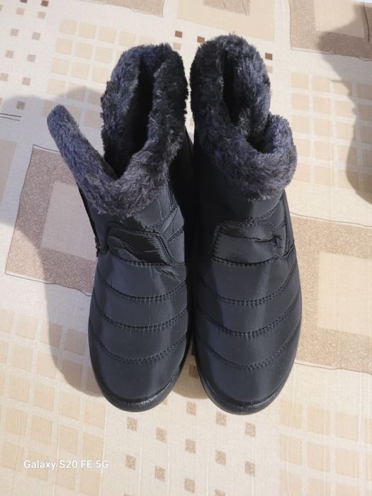 Нови  боти отговарят на  40 номер