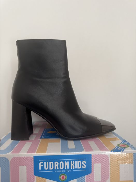 Осенние сапожки размер37 кожанные одела 1 раз на мероприятие брала за