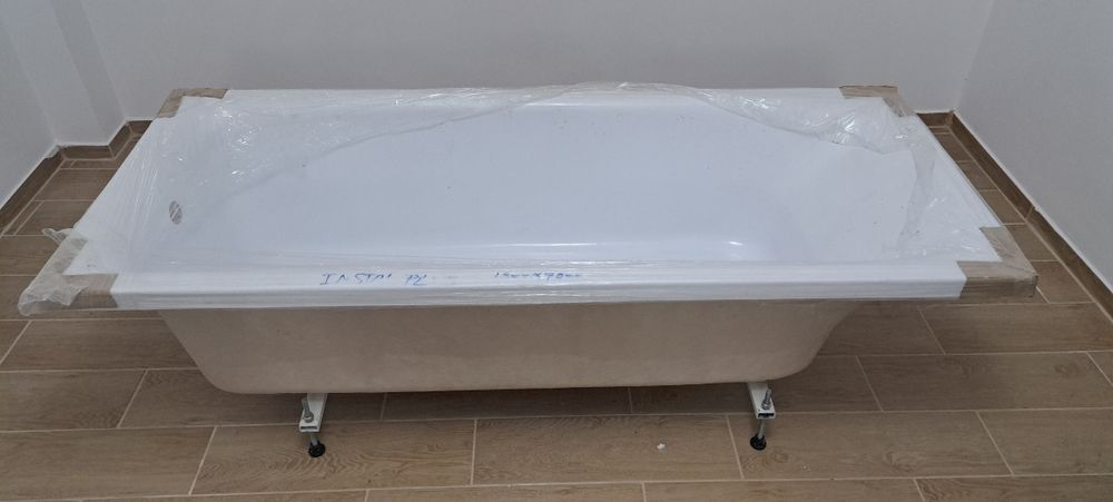 Vând cadă 180x750 cm