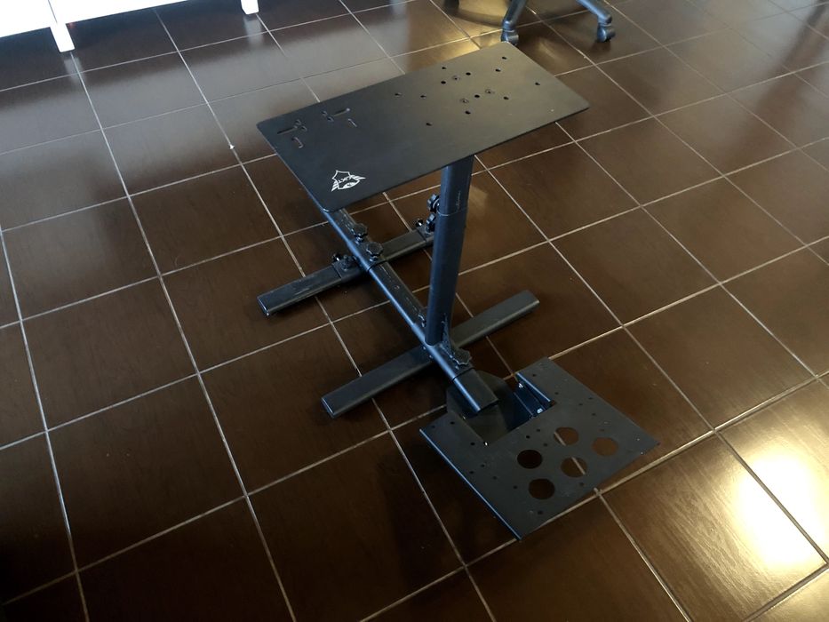 Suport volan si pedale Trust GXT 1150 Pacer Racing