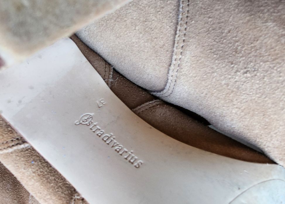 Естествен велур чизми Stradivarius плюс подарък колан