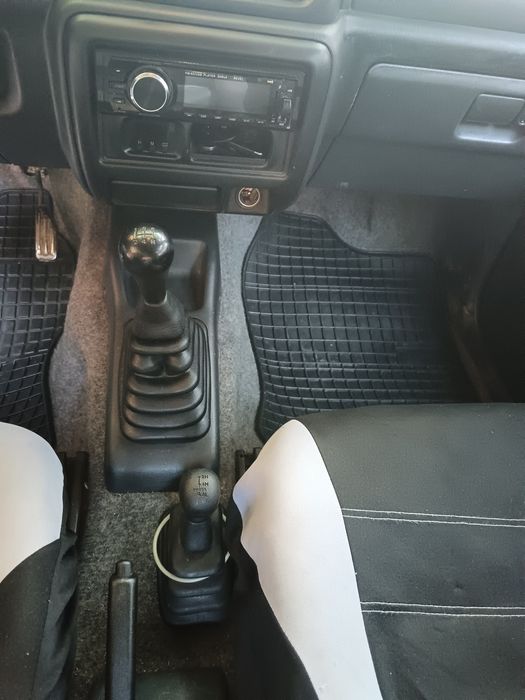 Vând Suzuki jimny