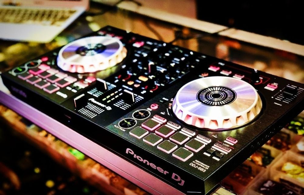 DJ Контроллер Pioneer DDJ - SB3. Обменяю на другой контроллер
На сутк