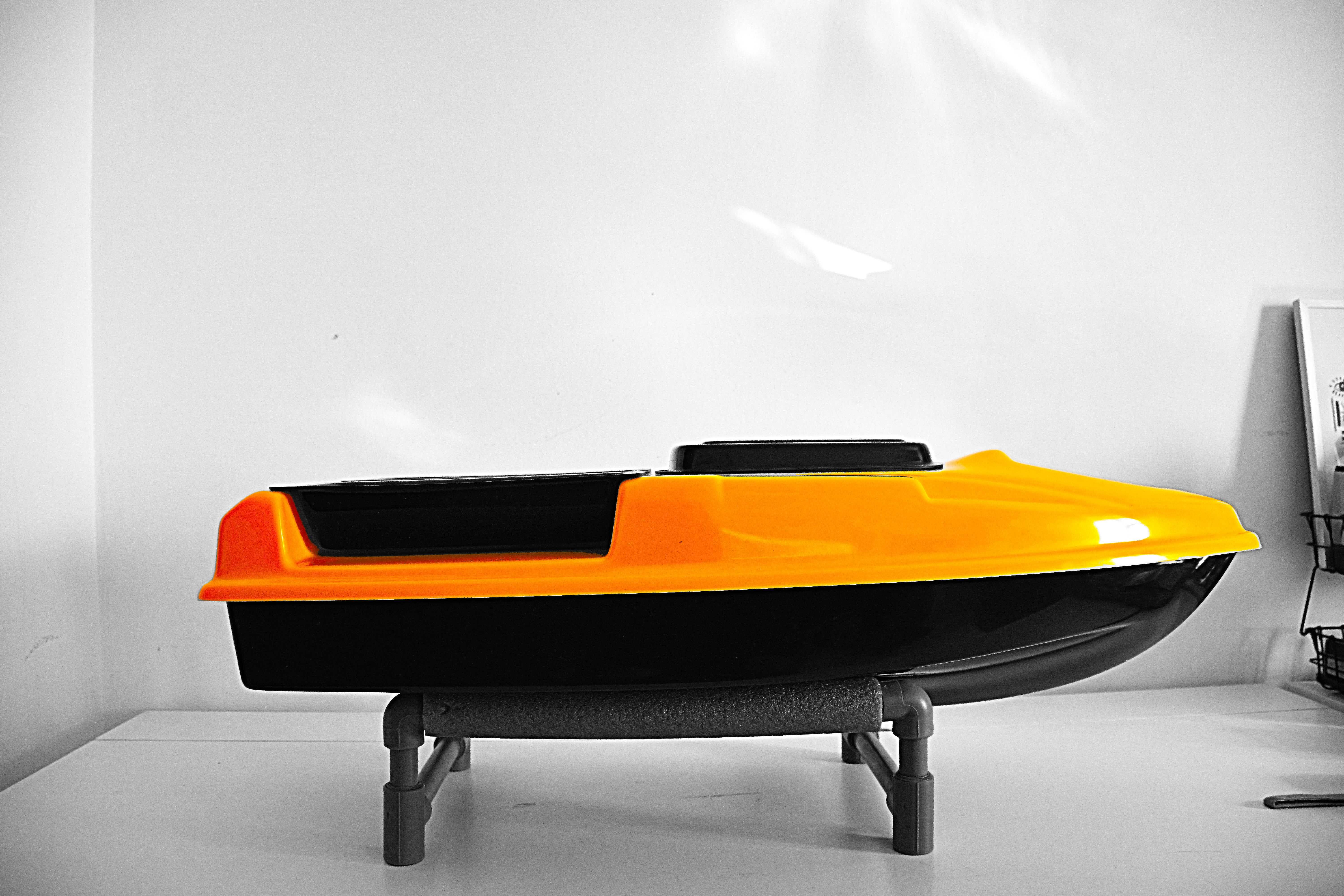 Coca Navomodel Platat EVO HYBRID WATERCRUISER Culori Neon