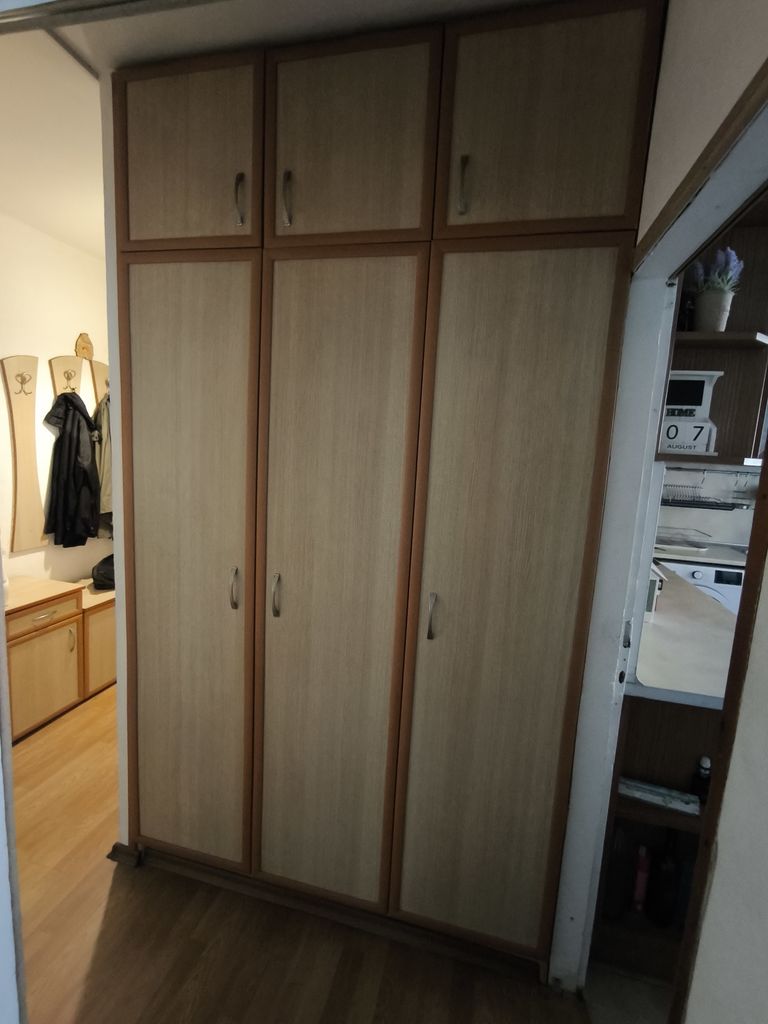 Продава се Двустаен апартамент в Шумен, Тракия - 60 кв.м за 1785 €/кв.м - Снимка #9