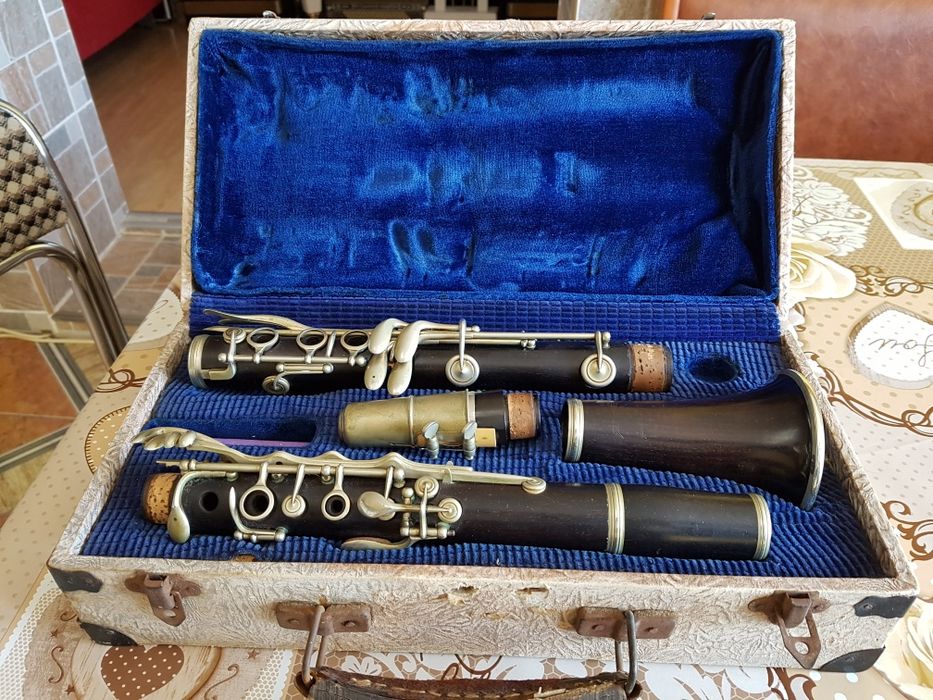 Clarinet Henry Selmer Paris