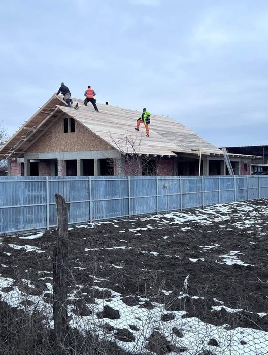 Firmă pentru acooperisuri,Dulgheri, Mansardari, Montaj total acoperis