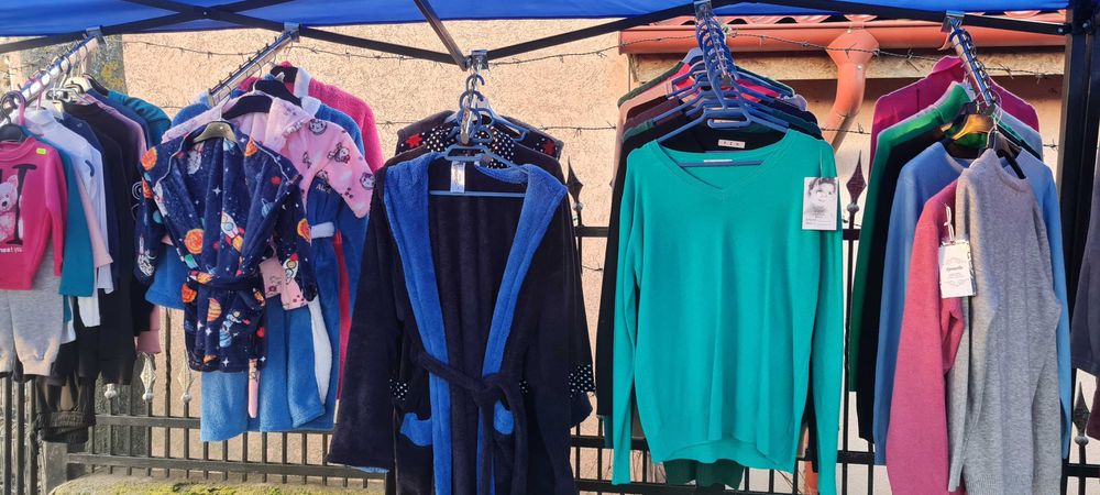 Haine noi de vânzare, la bucata sau tot lotul,discutabil.