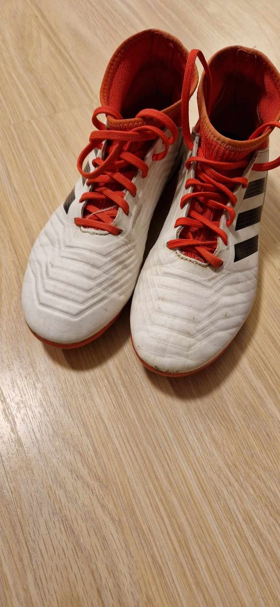 ADIDAS.   Бутонки