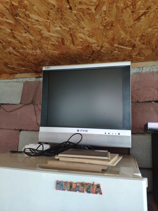 Продам телевизор