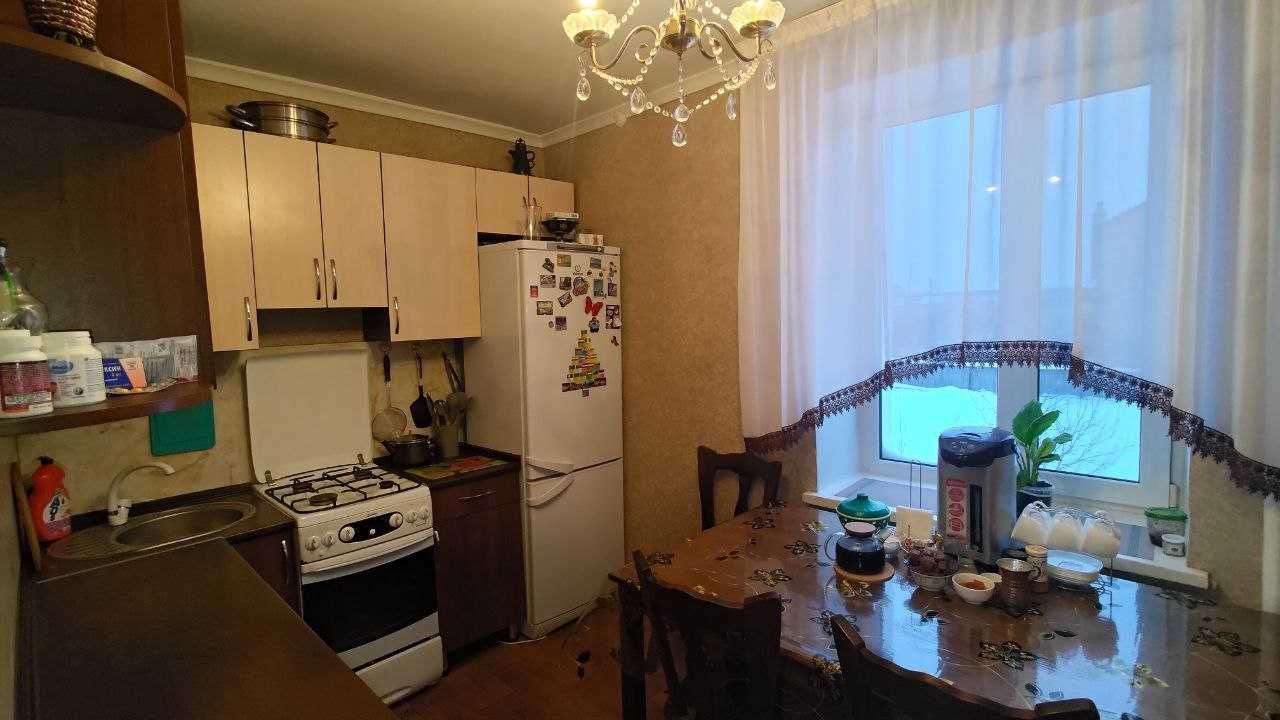 ,,, Продам 6-ти комнатный ДОМ в Пришахтинске