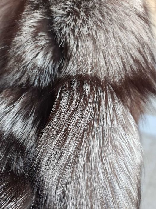 OFERTA!Haina blana naturala vulpe XXL argintie polara Italia lungă gri