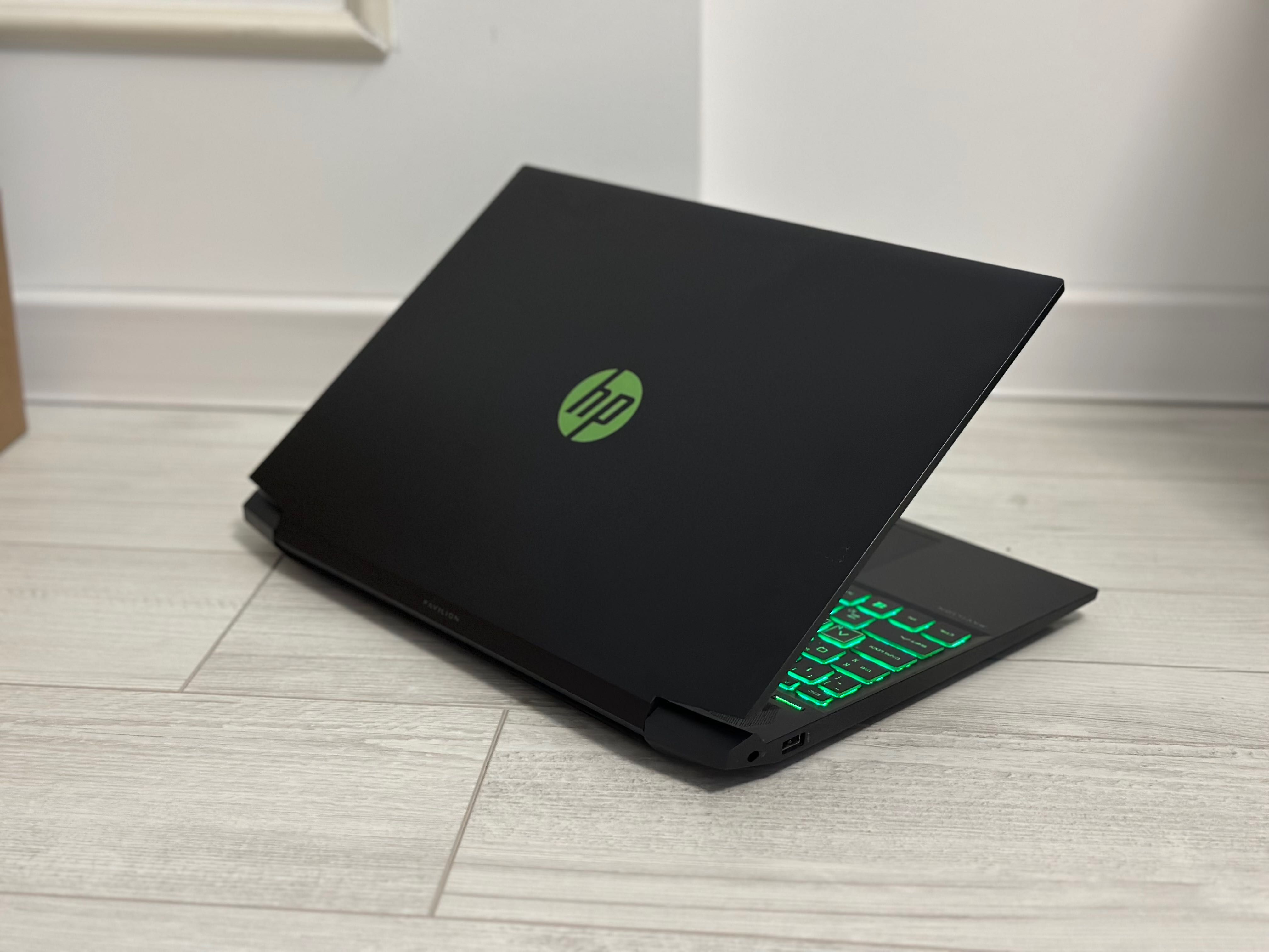 15.6 IPS FullHD / GTX 1050  /i5 /1000GB /Bang & Olufsen/ Gaming
