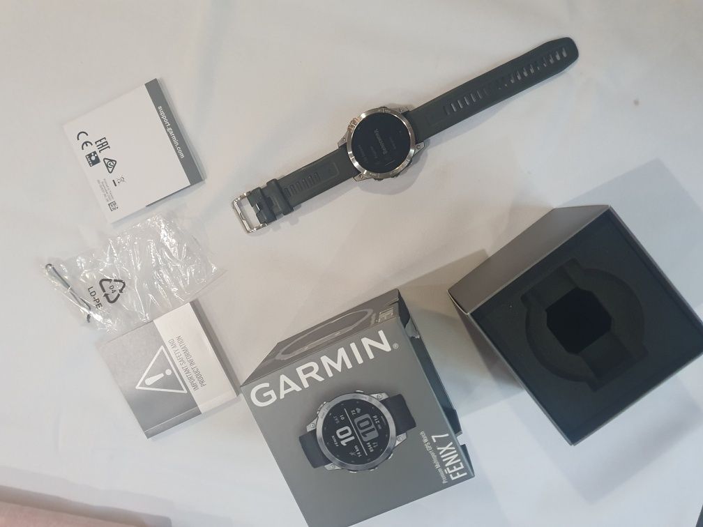 Garmin FENIX 7 Silver/Grafite- мултиспорт смарт часовник