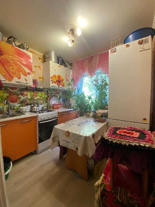 Срочно продам 2 х комнатную квартиру КСК Арман