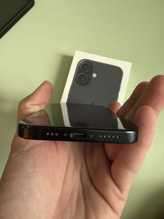 iPhone 16, 128gb, liber de retea.