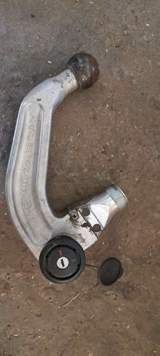 Vând cui cârlig remorcare a4 b6